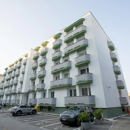 Near The Ondrej Nepela Winter Stadium Apartman