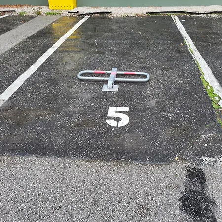 Lägenhet Near The Ondrej Nepela Winter Stadium